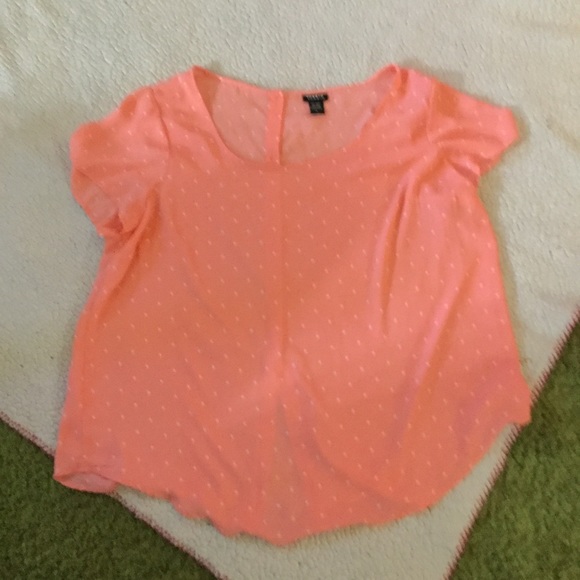 Torrid pink polka dot button back blouse